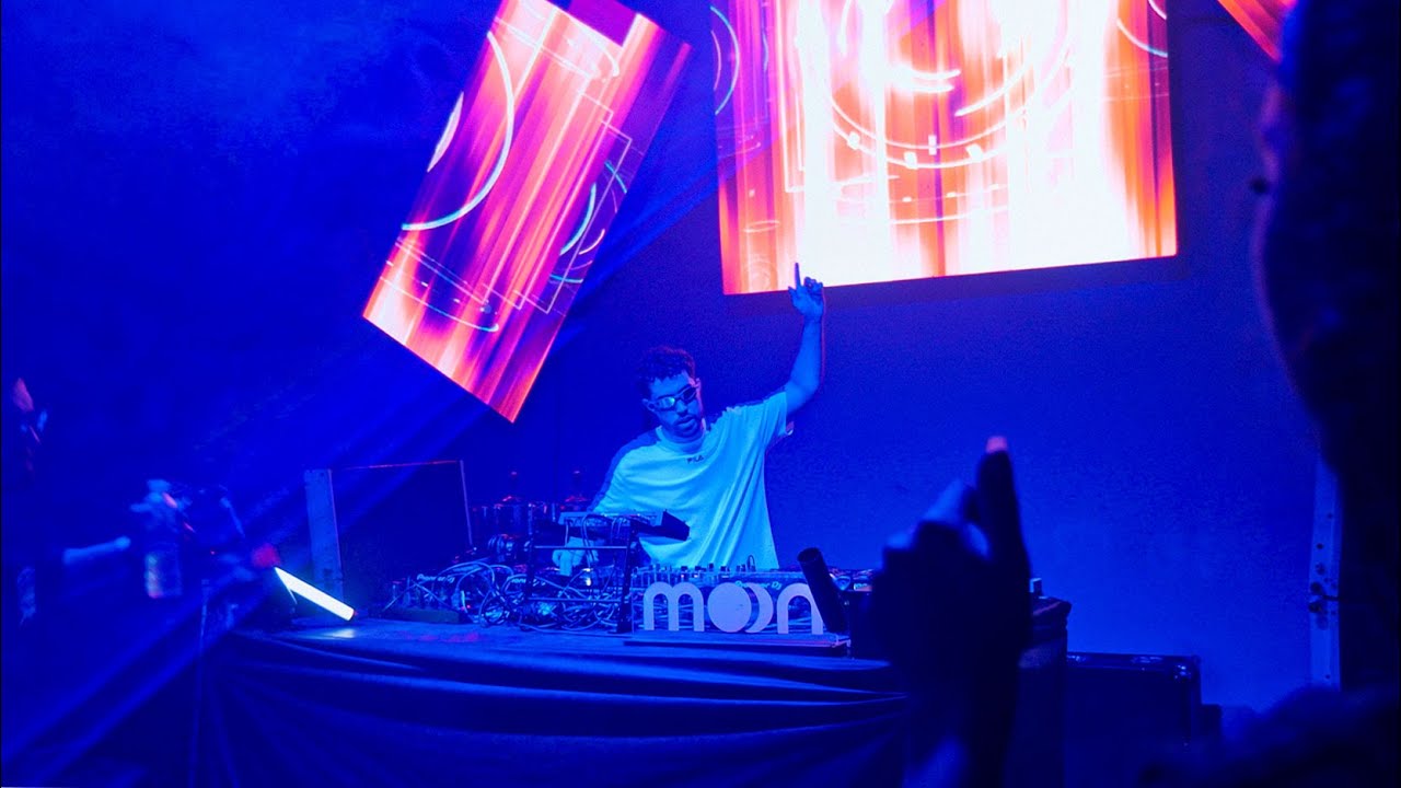 ZIQUE in After by Moon//All House